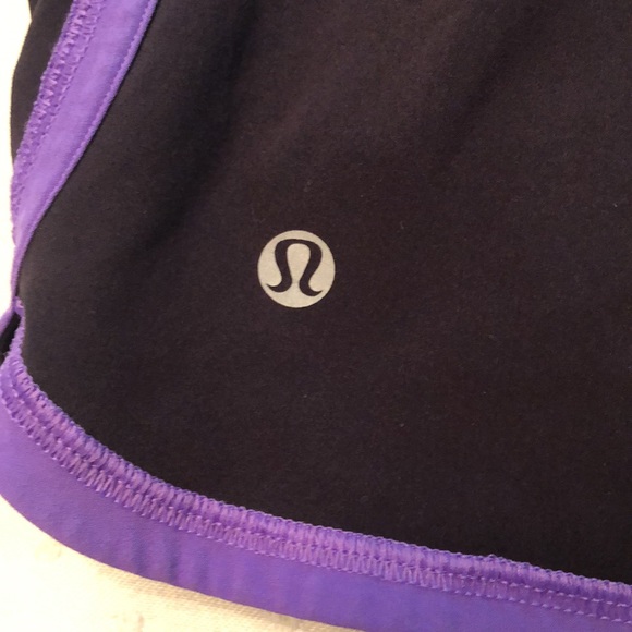 Lululemon Speed Shorts 4 inch inseam size 10 - Picture 3 of 4